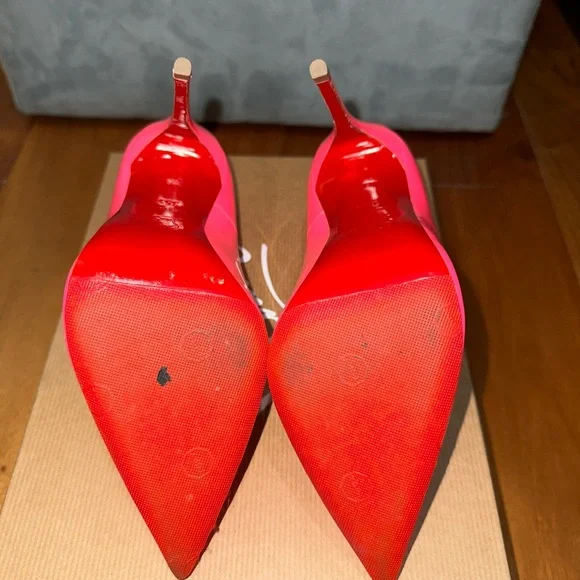 So Kate Christian Louboutin 120, 35.5 Shocking Hot Pink Patent Leather - Picture 6 of 8